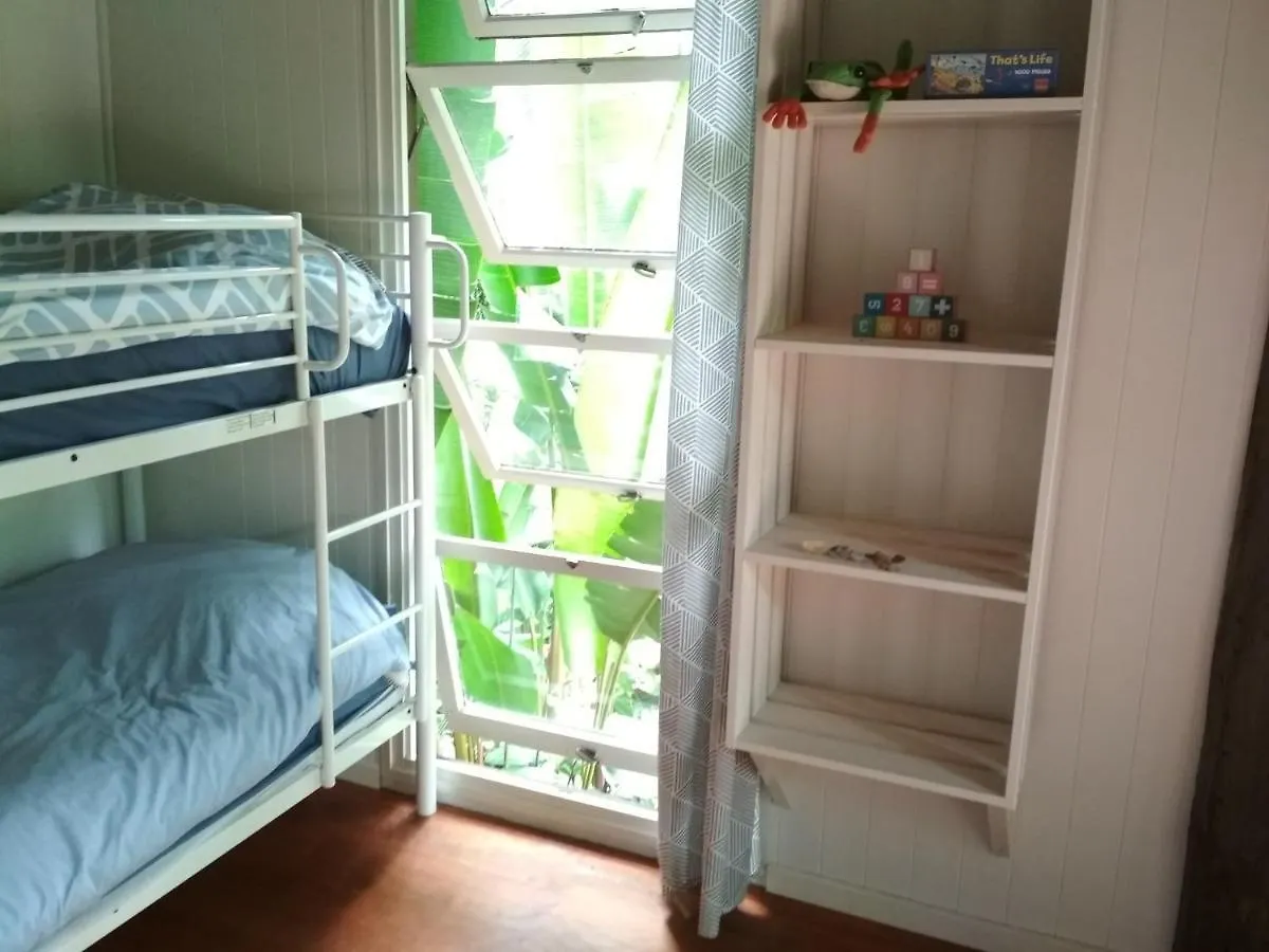 Treetops By The Sea: Your Family Holiday Escape! Villa Mission Beach